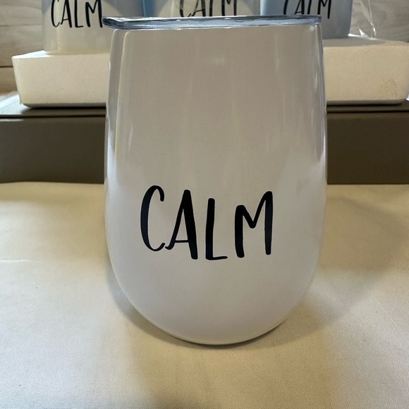 Set of 6 Calm White Tumblers with Lids - Picture 4 of 4